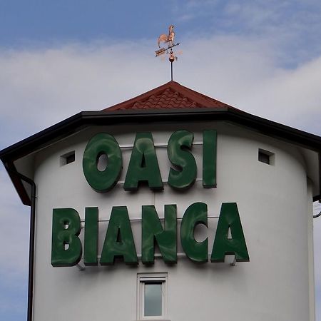 Отель Oasi Bianca Pomposa Экстерьер фото